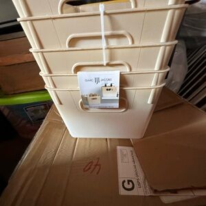 Isaac Jacob’s Yellowish/Cream Storage Bins Set of 5